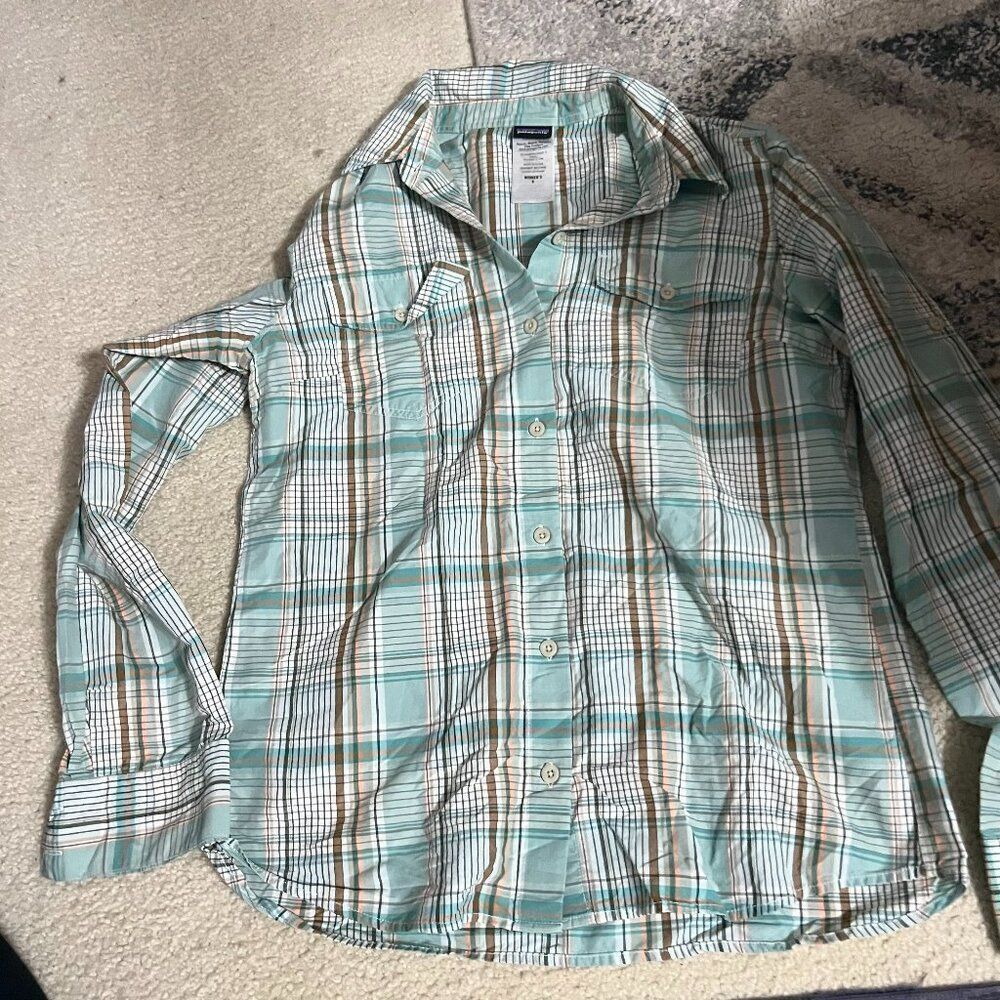 Patagonia striped plaid button down 4